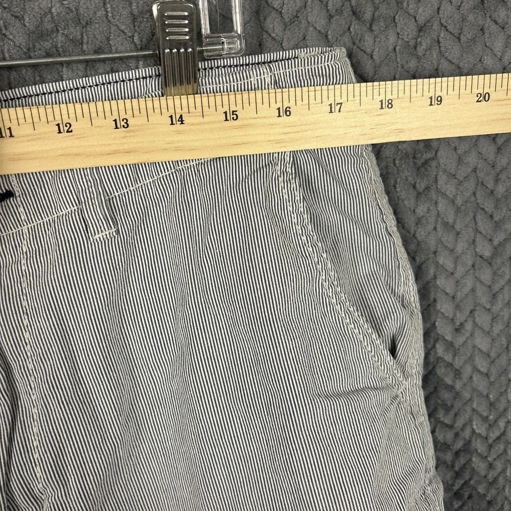 American Eagle Shorts‎ Mens 34 Blue White Pinstripe Classic 100% Cotton Casual